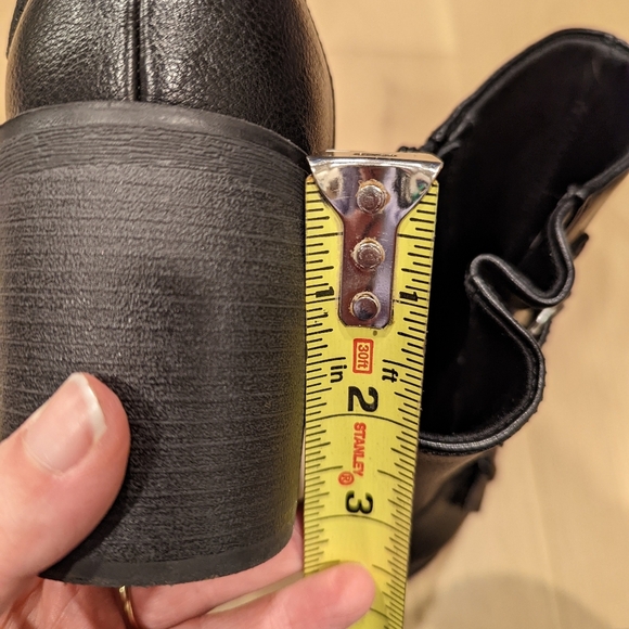 Women's Black Ankle Boots - Picture 2 of 11